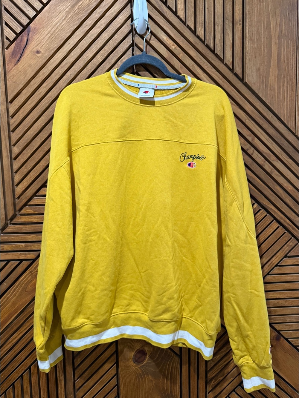 Champion Yellow Crewneck Sweatshirt-unisex Medium